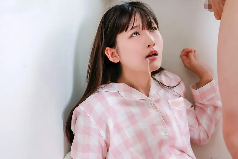 Anh trai ghen khi eny có cô bạn gái nên luôn bắt em ấy làm tình